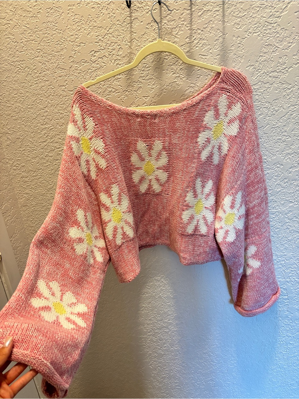Off-the-Shoulder Pink Daisy Knit Sweater - Picture 3 of 5